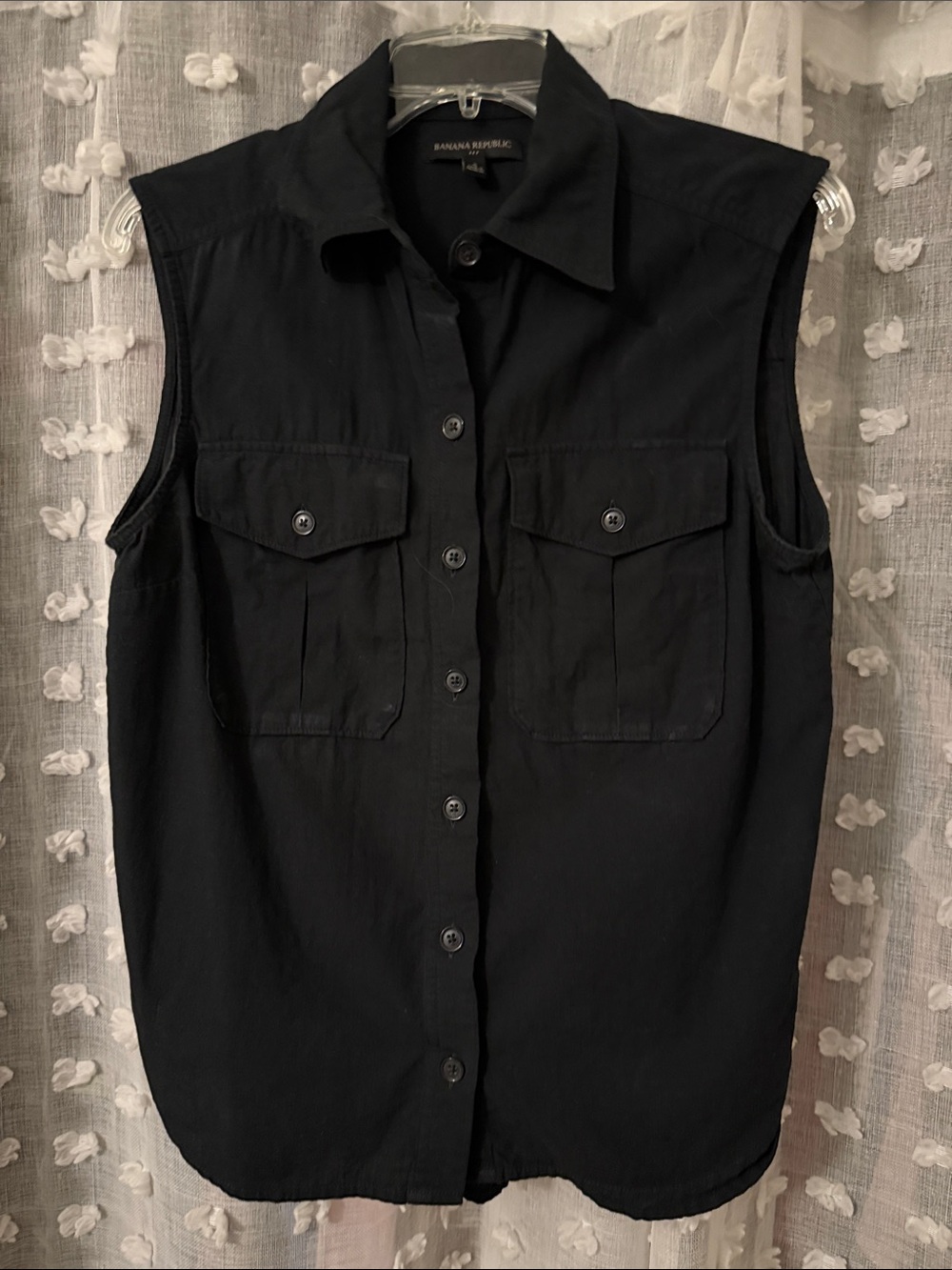Banana Republic Black Sleeveless Button-Front Utility Shirt